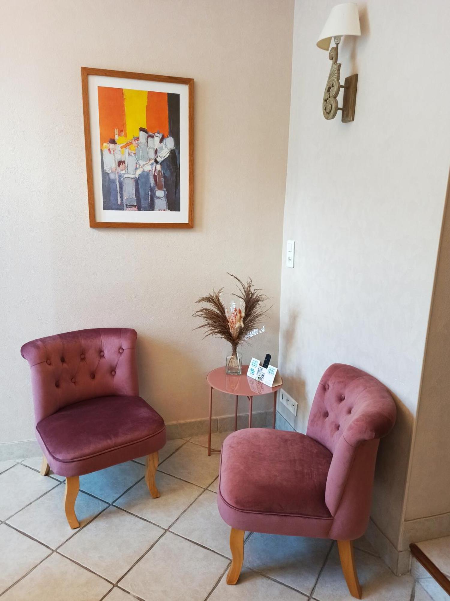 Logis Hotel Le Prince Noir Sérignac-sur-Garonne Exteriör bild